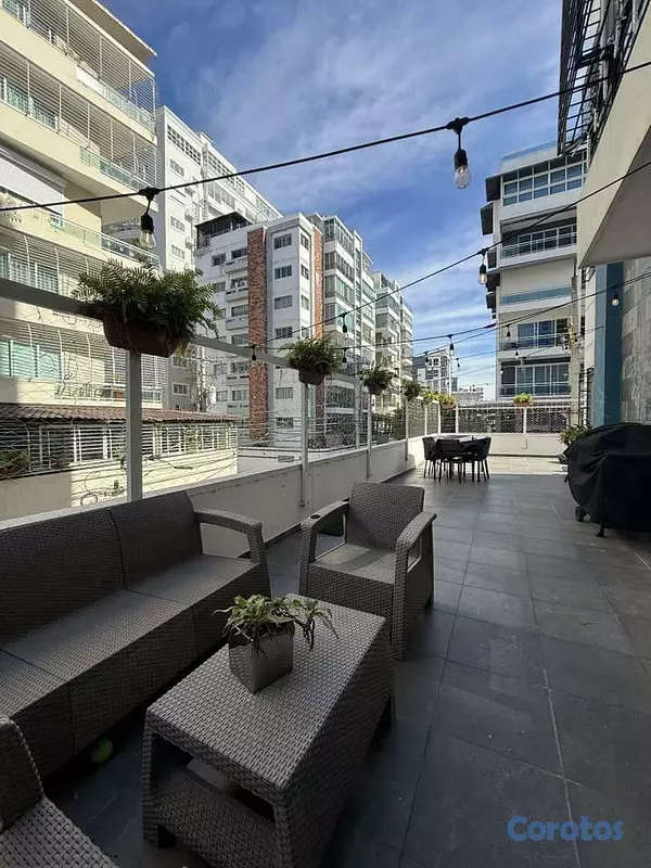apartamentos - Venta | 2do nivel con terraza en Evaristo Morales 5