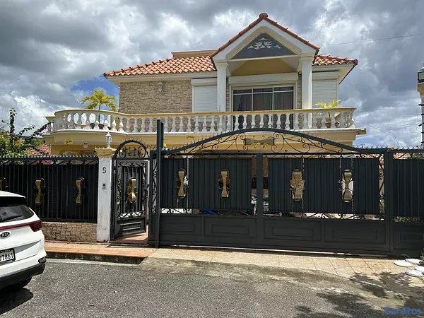 apartamentos - Vendo hermosa Villa en Santo Domingo Este 12