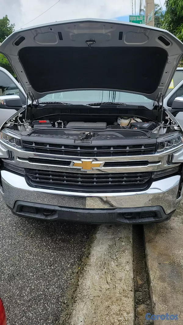 jeepetas y camionetas - CAM. CHEVROLET SILVERADO 2019 7