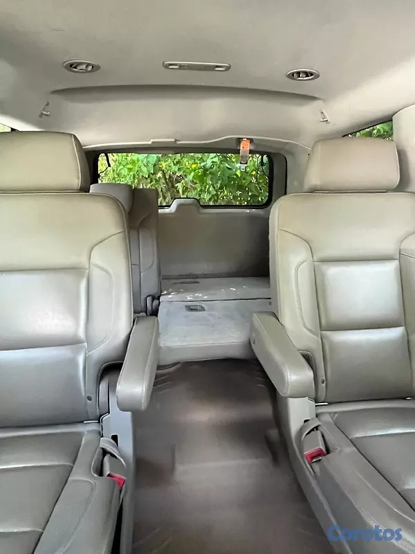 jeepetas y camionetas - 🚗 Chevrolet Tahoe 2015 – ¡Potente, espaciosa y en excelente estado! 💰 5