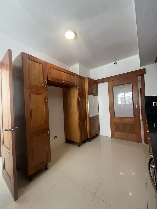 apartamentos - Apartamento en alquiler a pasos del Parque Mirador Sur en 3 er piso 7