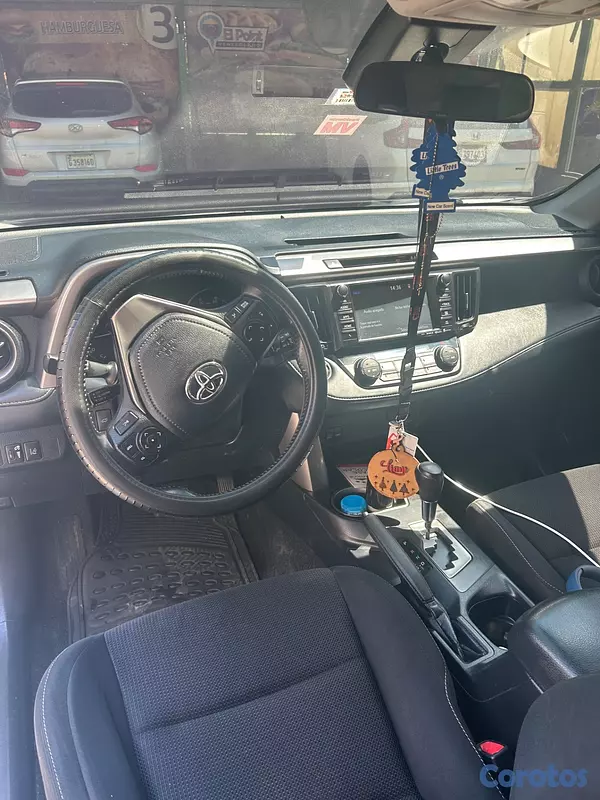 jeepetas y camionetas - Rav4 XLE 2018  11