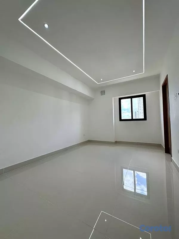 apartamentos - Elegancia y Vista Panorámica en Torre Gran Merlot 3