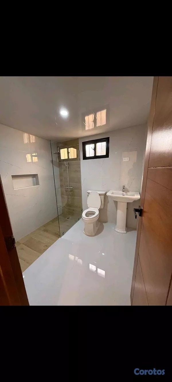 casas - Casa en la Av. Independencia en alquiler 5