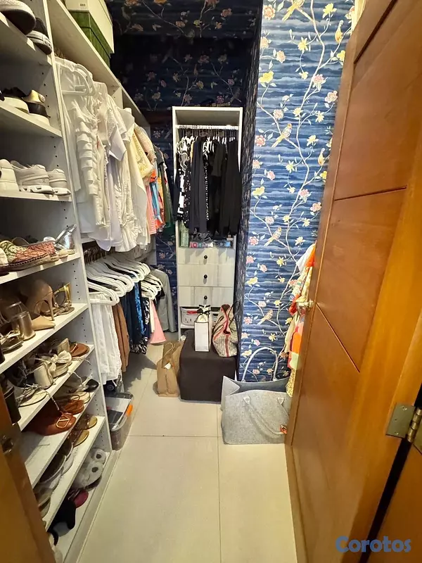 apartamentos - vendo urbanización real tres habitaciones con baño dos parqueos paralelos techa 11