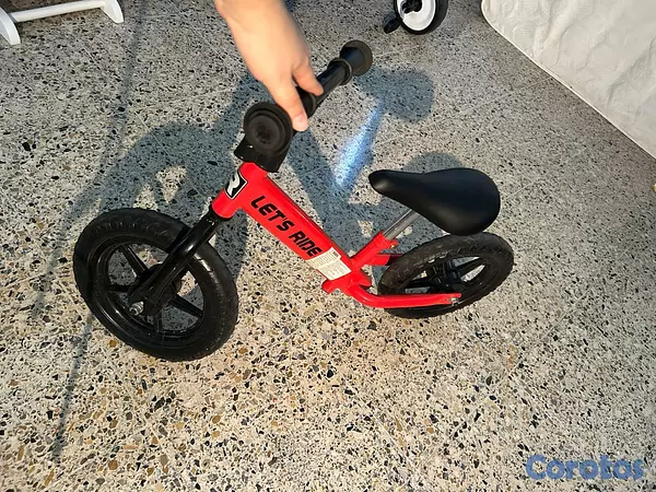 juguetes - Vendo bicicleta de equilibrio para niños pequeños  4
