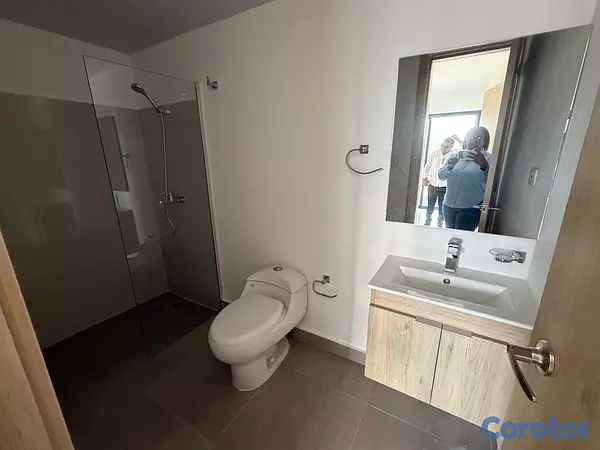apartamentos - rento 3 nivel en Livera hills en la hispaamericana con 2 habitaciónes  9