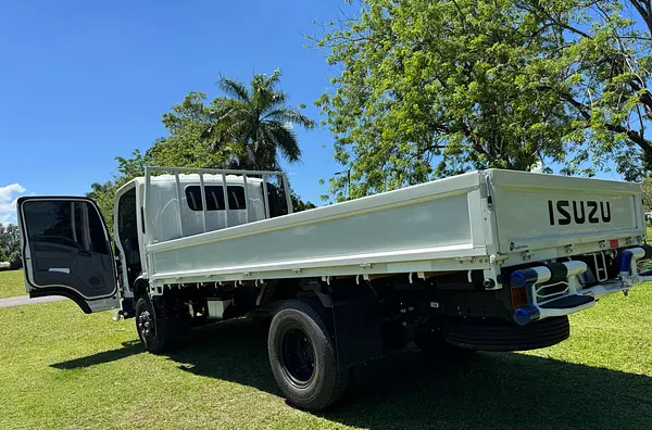 camiones y vehiculos pesados - IZUSU npr 2025 8