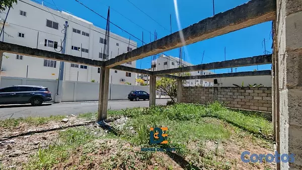 casas - Se venta CASA EN CONSTRUCCION con calle asfaltada  6