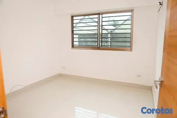 apartamentos - Alquiler de apartamento amplio en Bella Vista, 3 habitaciones, terraza y balcón
 6