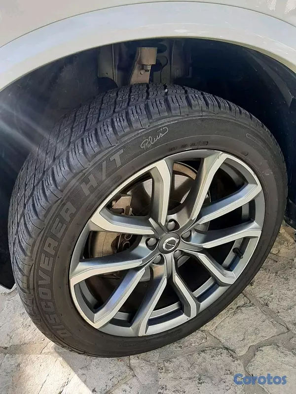 jeepetas y camionetas - volvo XC90 2018 t5 5