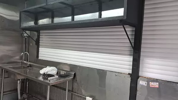 oficinas y locales comerciales - Foodtruck en Bella vista  9