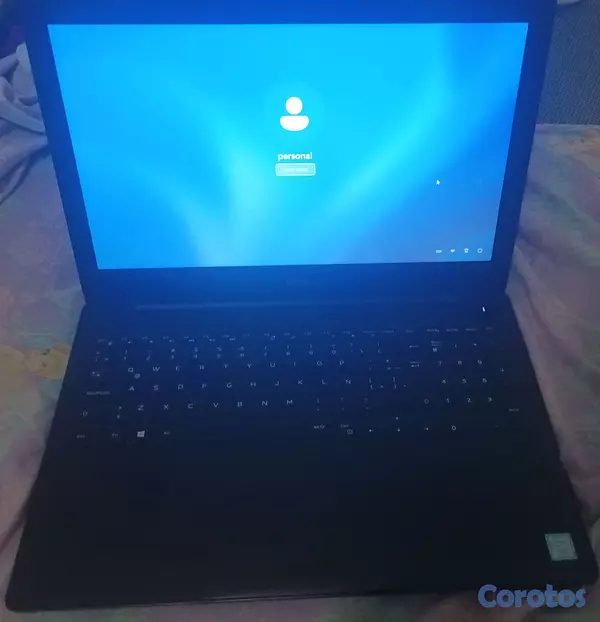 computadoras y laptops - laptop Dell i5 de 7septima generación ssd 240 ram ddr4 8 cargador original  3