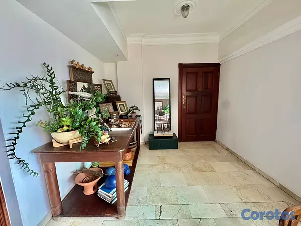 apartamentos - vendo piso 6 bella vista sur tres habitaciones 2.5 baños dos parqueos paralelos  4