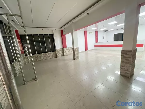 oficinas y locales comerciales - Local en primer nivel  6