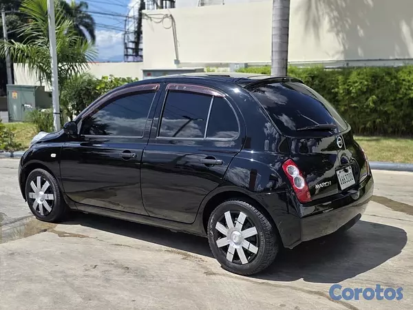 carros - Nissan March 2010
 5