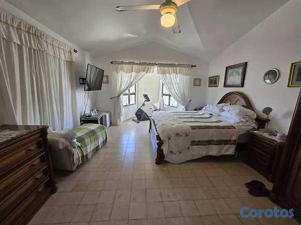 casas - 🏡 Casa Familiar Amueblada en Venta – Urbanización  11