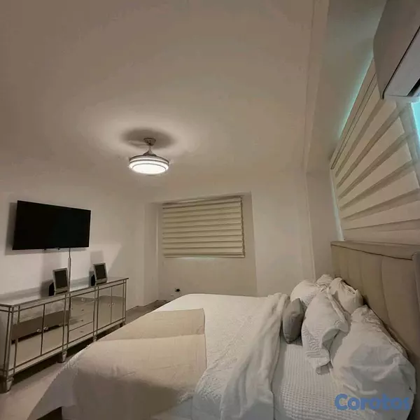 apartamentos - alquilo departamento amueblado en la esmeralda piso alto con ascensor  6