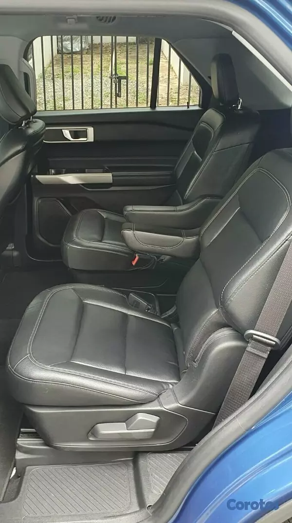 jeepetas y camionetas - Ford Explorer 2020 xlt full rwd. 9