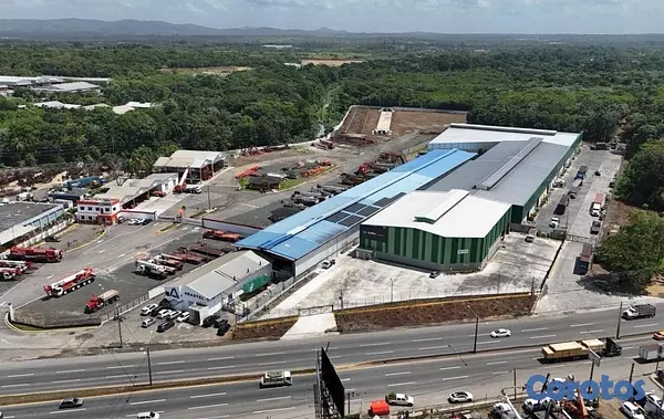 solares y terrenos - Nave industrial alquiler Aut. Duarte KM 18 Santo Domingo 5