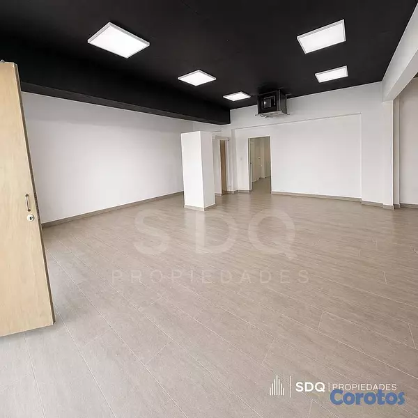oficinas y locales comerciales - LOCAL 155 m² Local comercial en alquiler – Piantin 3