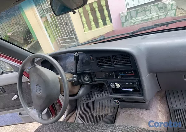 jeepetas y camionetas - Toyota hilux 1992 negociable  4