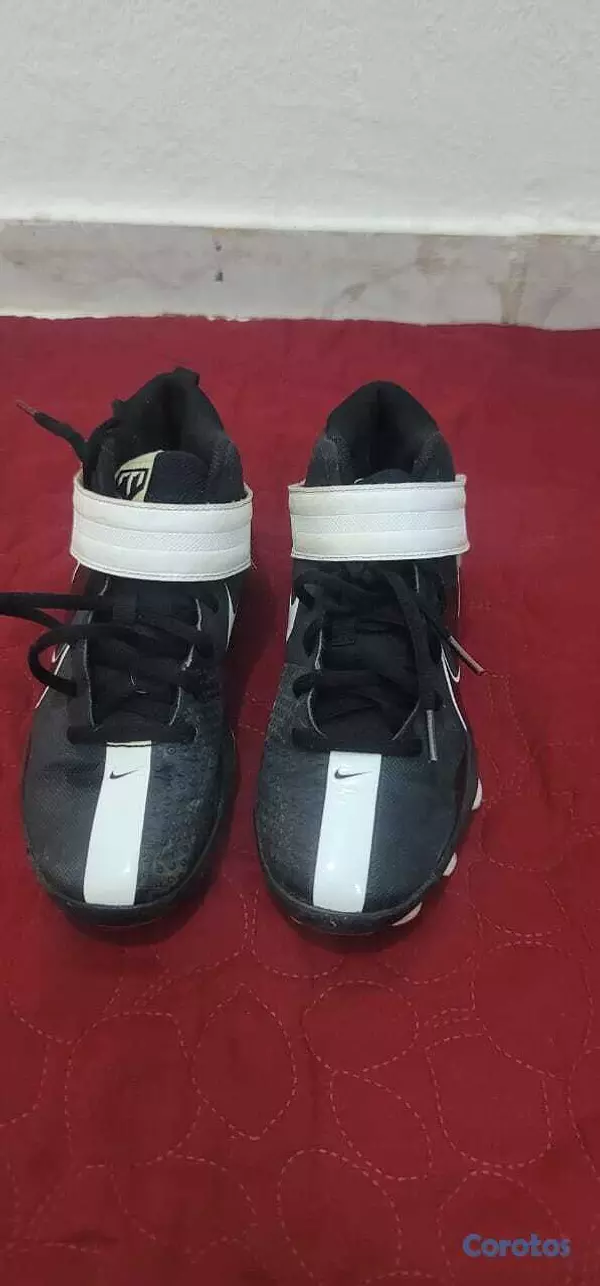 Artículos Deportivos - ZAPATOS DE FUTBOL 3