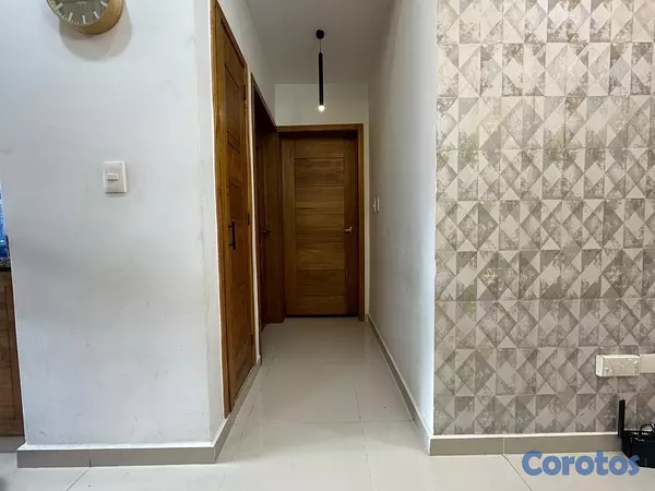apartamentos - vendo independencia klm 7 y Mendio dos habitaciones 2.5 baños dos parqueos serví 11