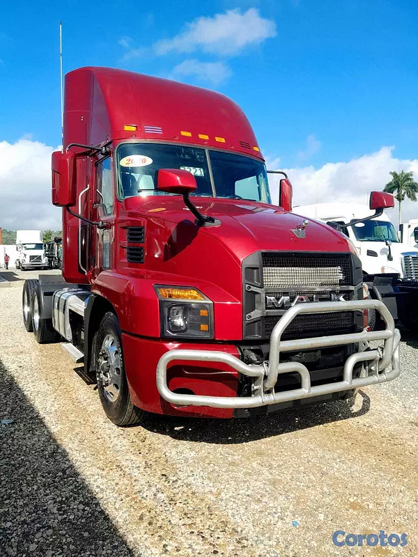 camiones y vehiculos pesados - Mack Anthem año 2020 6