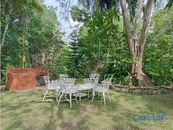 casas vacacionales y villas - Finca en venta 4 habitaciones dos niveles en San C 4