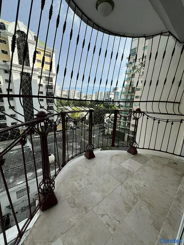 apartamentos - Apartamento en Alquiler clásico en Piantini de 3 habitaciones 2 parqueos  2