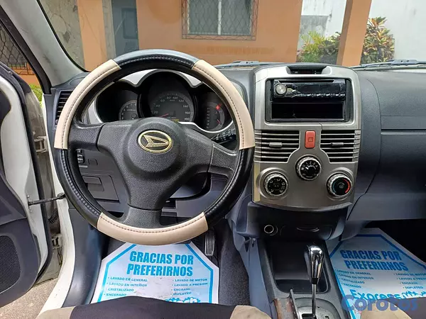 jeepetas y camionetas - Daihatsu Terios Long  RD$ 460,000 6