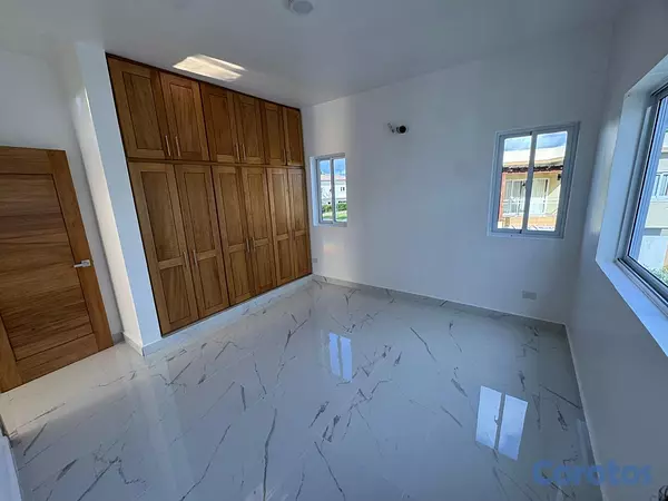 casas -  Casa de 2 Niveles en Venta – Residencial  7