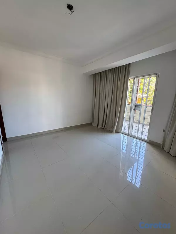 apartamentos - Apartamento en Alquiler con Terraza de 2 Habitacio 2