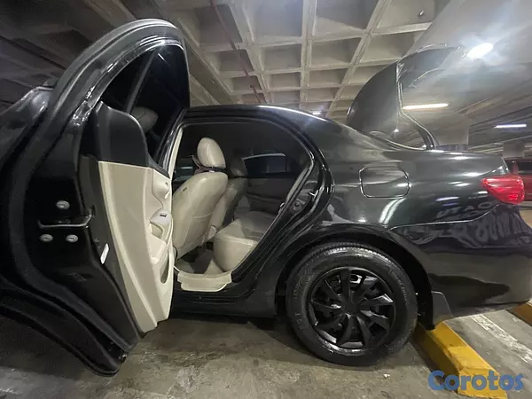 carros - Toyota corrolla LE 13