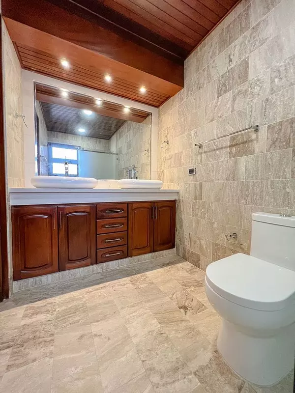 apartamentos - Vendo amplio apartamento en El Vergel 6