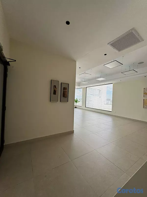 oficinas y locales comerciales - ALQUILO Local Comercial en Torre Corporativa  en Bella Vista
Cód:PD558 7
