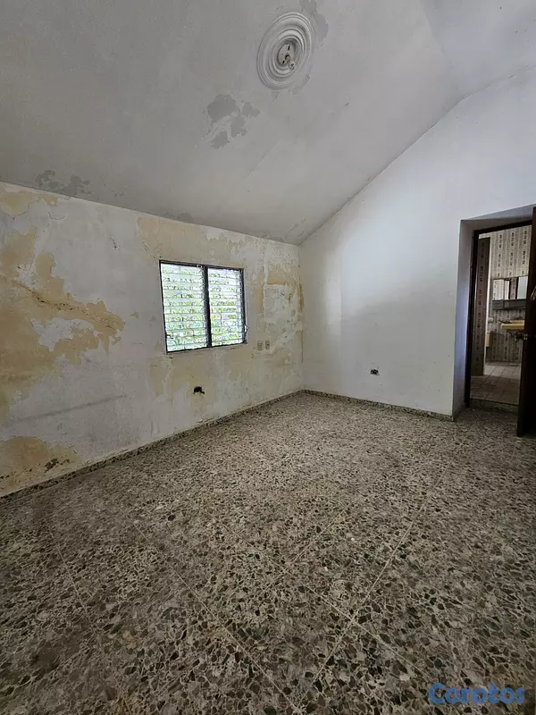 casas - Vendo casa de reestructurar de oportunidad en San  17