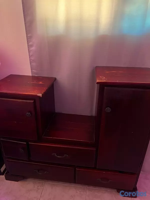 muebles y colchones - Gavetero de caoba en estado aceptable 2