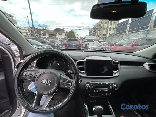 jeepetas y camionetas - Kia Sorento EX 2016 7
