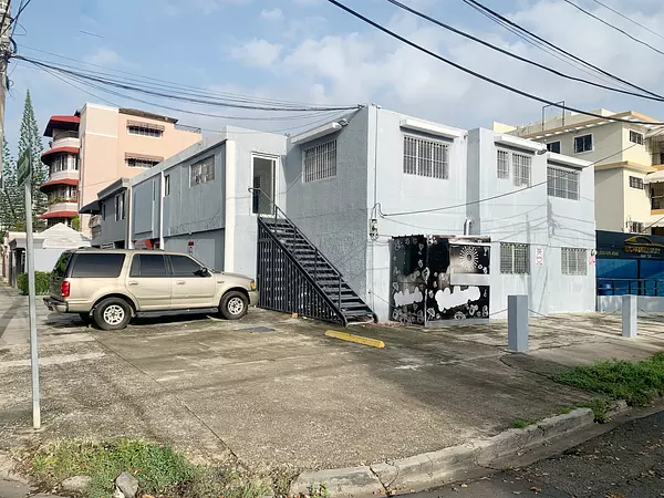 oficinas y locales comerciales - Local de oportunidad en el Quisqueya 3