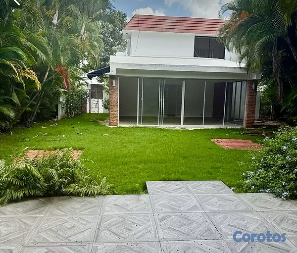 oficinas y locales comerciales - se alquila casa  3