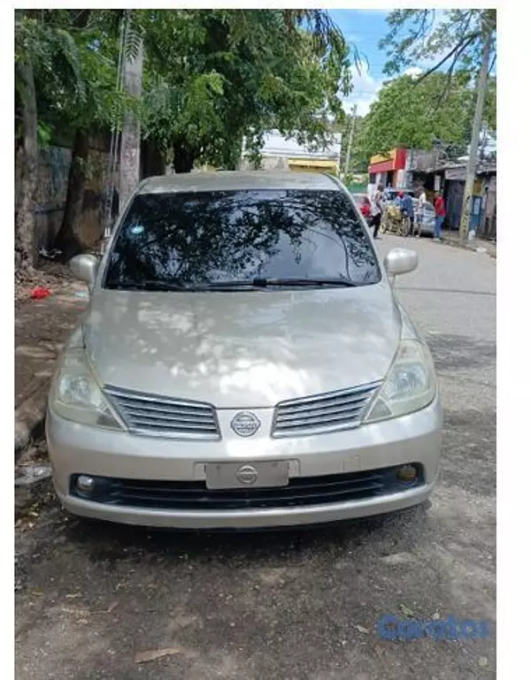 carros - Vendo carro nissan tilda  2008  300,000.00  ligera 2