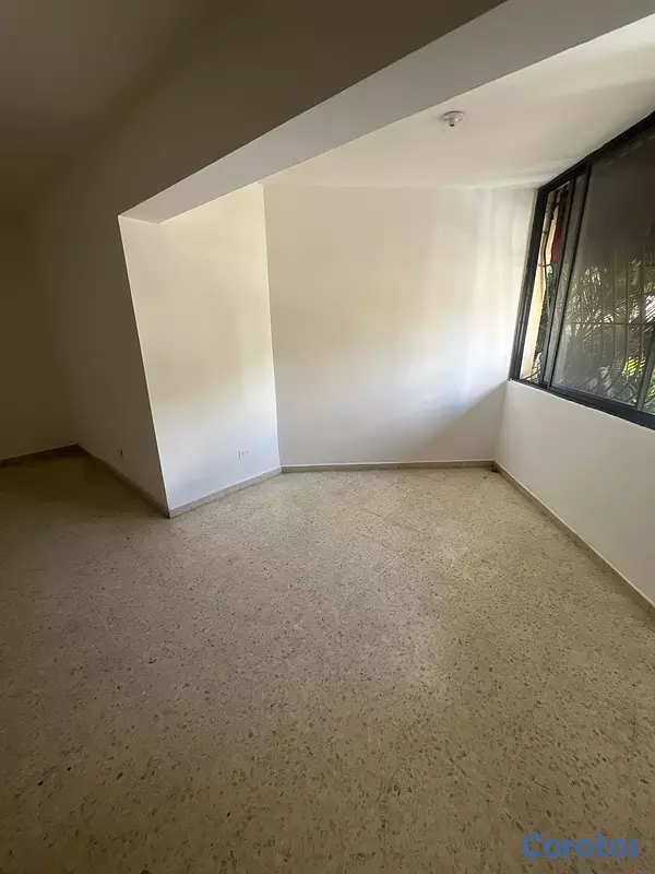apartamentos - Apartamento clásico de 3 habitaciones en venta en Bella Vista Sur 2
