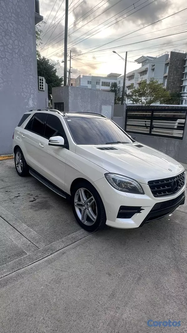 jeepetas y camionetas - mercedes benz panoramica ML 2013 full panorámica esta como nueva. 2