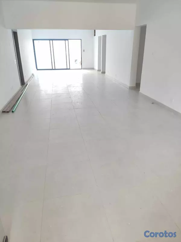 oficinas y locales comerciales - Alquilo local comercial en La Julia  5