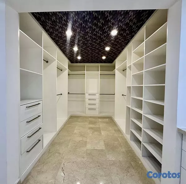 apartamentos - Vendo hermoso y moderno penthouse remodelado 5 hab 2