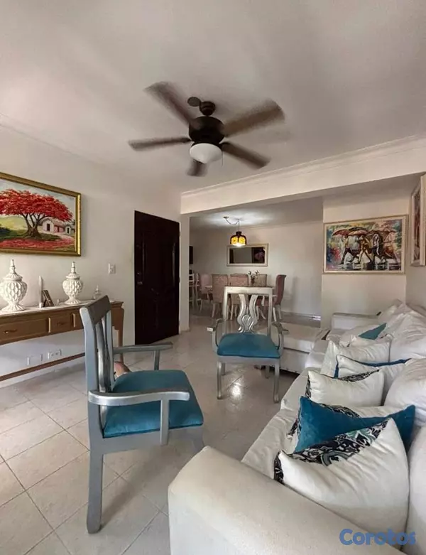 apartamentos - Venta de Amplio Apartamento vacío en – Los Restauradores 135 m² 4