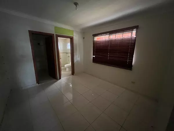 casas - Vendo casa en Colinas del Seminario 5