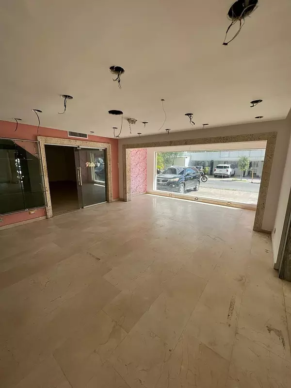 oficinas y locales comerciales - Local comercial 355 mts en Naco  7